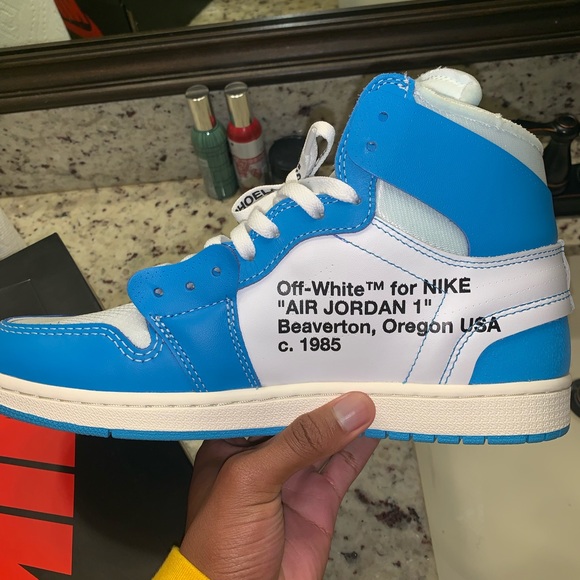 Nike x OFF-WHITE Air Jordan 1 Retro High OG  Off White Air Jordan 1 UNC